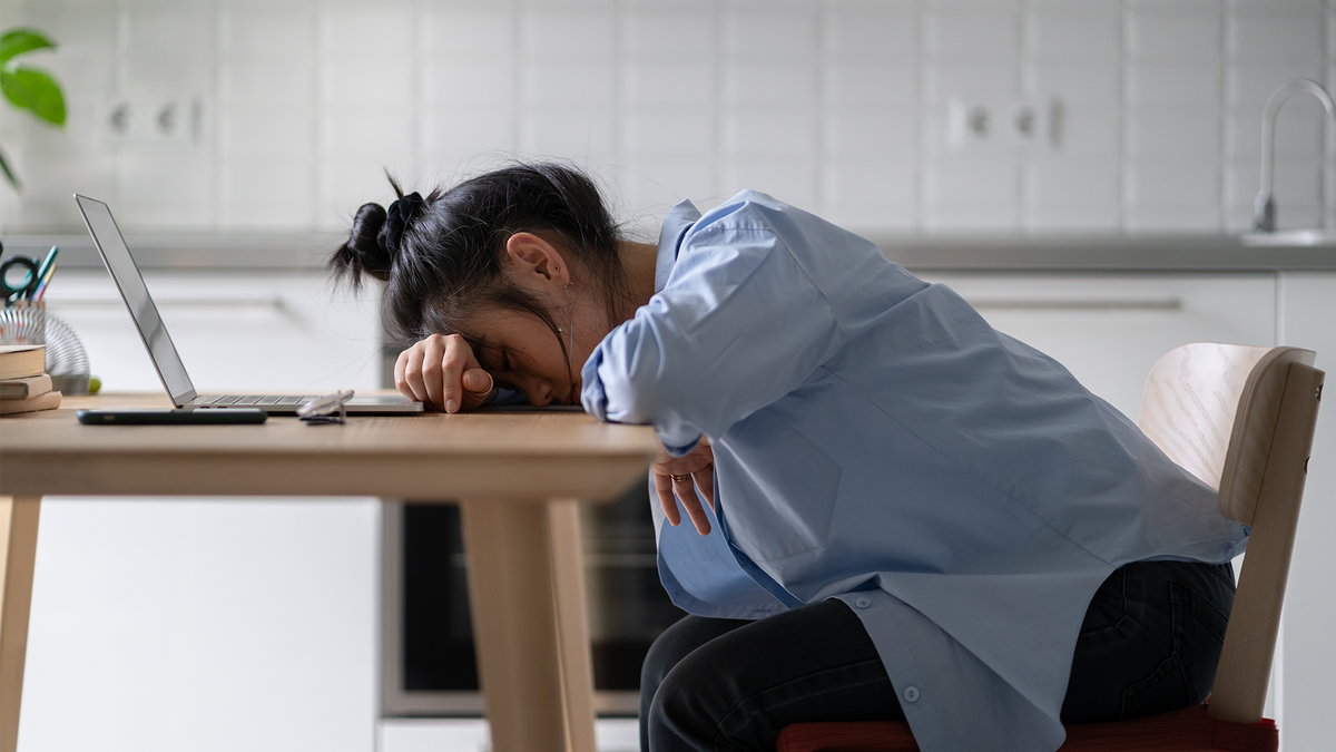 Vitamin B12 deficiency in vegans: signs, symptoms and risks