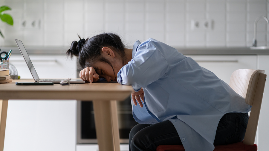Vitamin B12 deficiency in vegans: signs, symptoms and risks